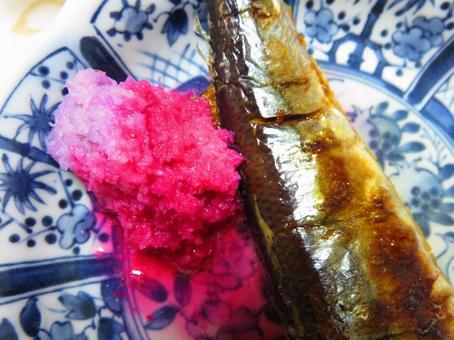 vegetable_紫大根と焼きサンマ2 vegetable_紫大根と焼きサンマ2の写真