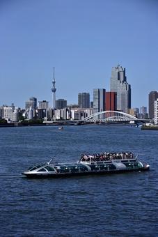東京港風景~築地大橋、スカイツリー~ 東京港風景~築地大橋、スカイツリー~ 東京港,隅田川,東京スカイツリーの写真素材