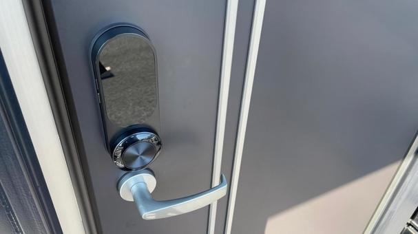 コンテナホテルの電子錠 スマートロック,電子錠,鍵の写真素材