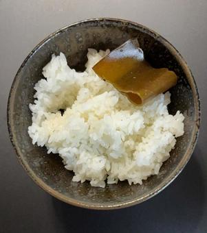 R7.10.24 あきたこまち昆布ご飯 R7.10.24 あきたこまち昆布ご飯 茶碗飯,ご飯,あきたこまちの写真素材