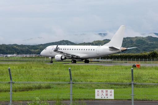 雨上がりの出雲空港 雨上がりの出雲空港の写真