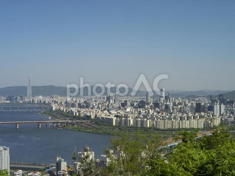 韓国ソウルの漢江と江南 韓国,ソウル,漢江の写真素材