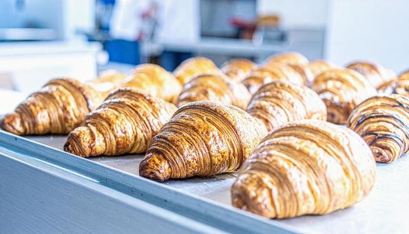 クロワッサン　朝食のイメージの写真