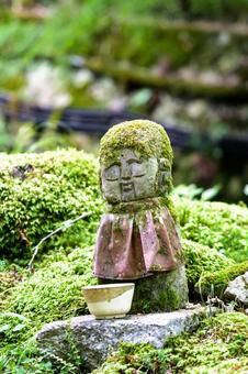 大原三千院の地蔵 大原三千院の地蔵の写真