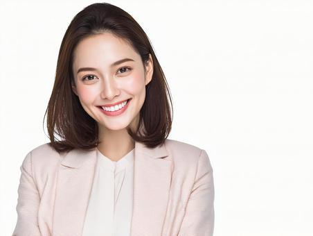 ベージュジャケットの女性 ベージュジャケットの女性の写真
