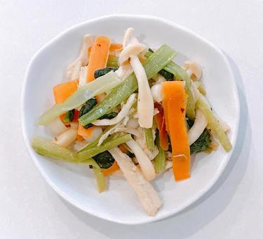 しめじ小松菜炒め しめじ小松菜炒めの写真