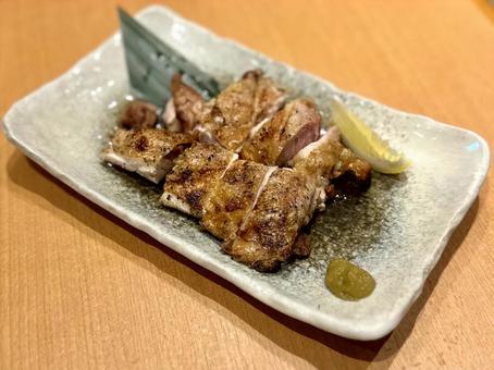もも肉一枚焼き もも肉一枚焼きの写真