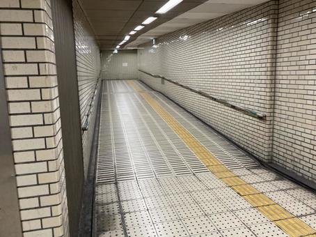 地下通路 地下通路,地下,道の写真素材