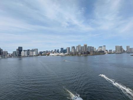 東京湾 ビル群  青空 東京湾 ビル群  青空 ビル群,青空,海の写真素材
