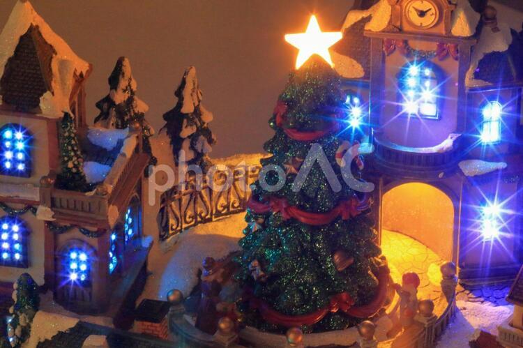 クリスマス　街並み クリスマス,クリスマスツリー,オーナメントの写真素材