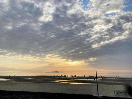 父母ヶ浜 父母ヶ浜 父母ヶ浜,砂浜,夕焼けの写真素材
