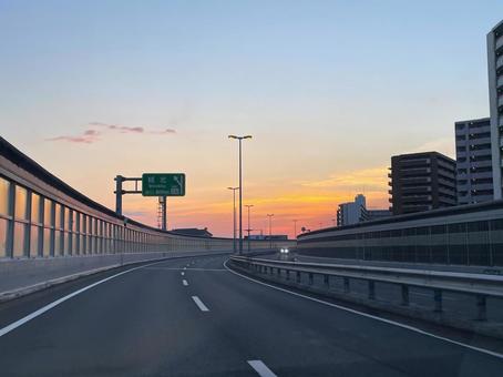 阪神高速 守口市のマジックアワー 阪神高速 守口市のマジックアワーの写真