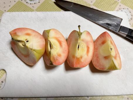 「ムーンルージュ」長野産リンゴ_03 ムーンルージュ,りんご,リンゴの写真素材