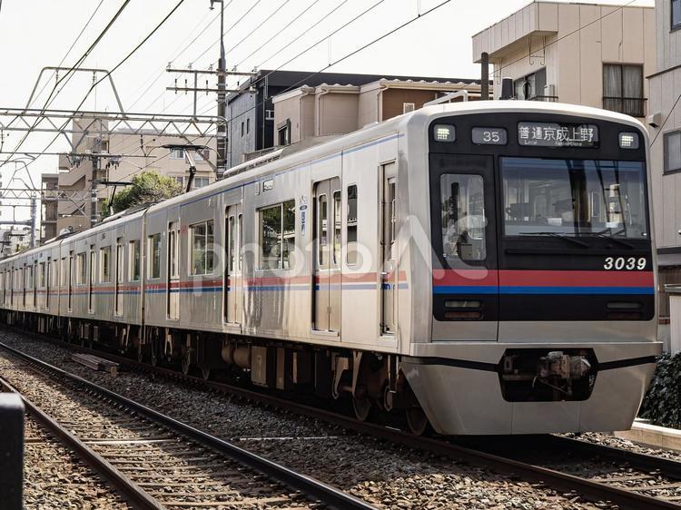 京成電鉄3000形・普通上野行 京成電鉄,3000形,電車の写真素材