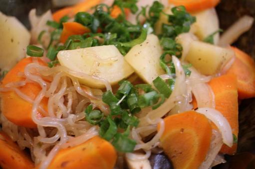 肉じゃが にくじゃが,煮物,和食の写真素材