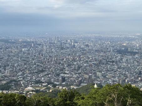 藻岩山山頂から見た札幌の風景 札幌,藻岩山,藻岩山ロープウェイの写真素材