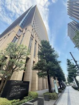 青空とビジネスビル 青空とビジネスビル ビル,街,空の写真素材