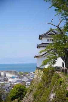 【滋賀県】彦根城櫓と琵琶湖 【滋賀県】彦根城櫓と琵琶湖 風景,空,滋賀の写真素材