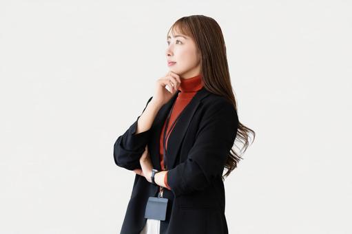 考えごとをする女性・ビジネスウーマン 考えごとをする女性・ビジネスウーマン 女性,考える,悩むの写真素材