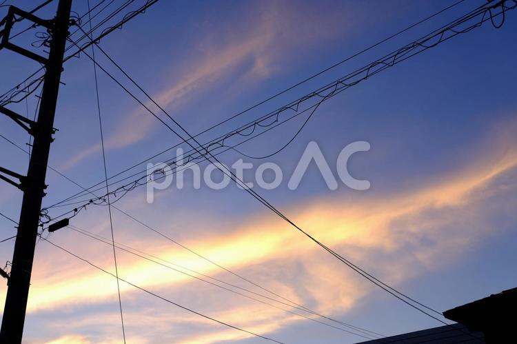 夕暮れの空 夕暮れ,夕焼け,夕方の写真素材
