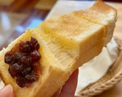 おぐらあんとトースト 朝食 おぐらあんとトースト 朝食の写真