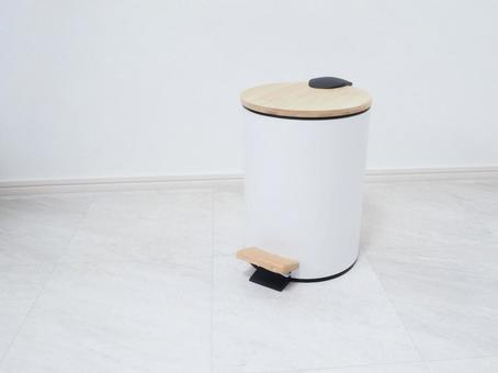 ゴミ箱 01 ゴミ箱 01の写真