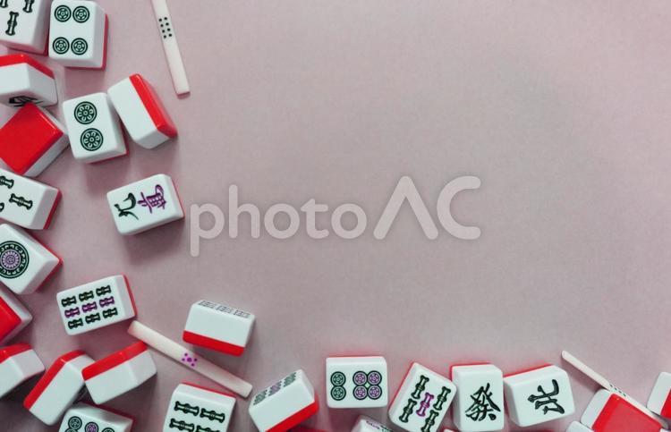 麻雀牌半分フレーム風赤 マージャン,遊び,遊び方の写真素材