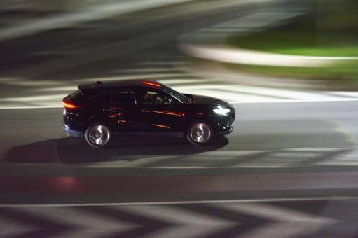流れる車 流れる車の写真