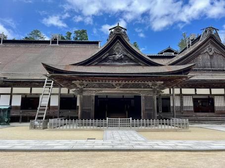 威厳ある高野山金剛峯寺本堂 威厳ある高野山金剛峯寺本堂の写真