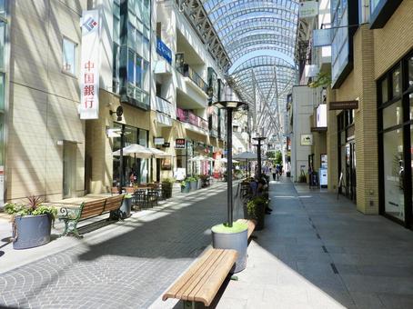 高松市丸亀町商店街3 丸亀町商店街,高松中央商店街,商店街の写真素材
