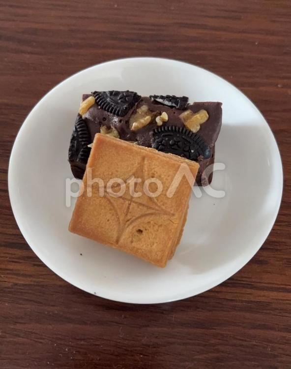 手作りブラウニーとプレスバターサンド 手作りブラウニー,プレスバターサンド,お菓子の写真素材