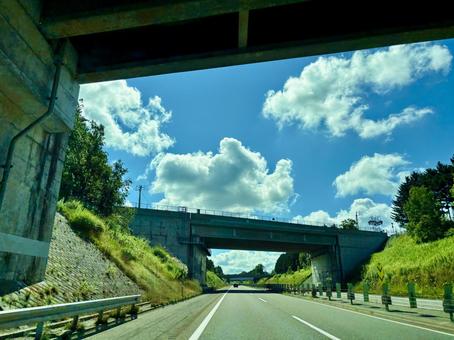 高速道路の風景 高速道路の風景の写真