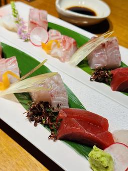 盛り付け美しい豪華刺身盛り皿 刺身,お造り,マグロの写真素材