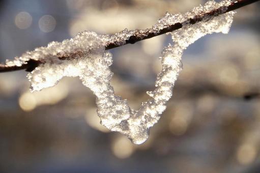 氷の輪 氷の輪 イメージ,氷,つららの写真素材