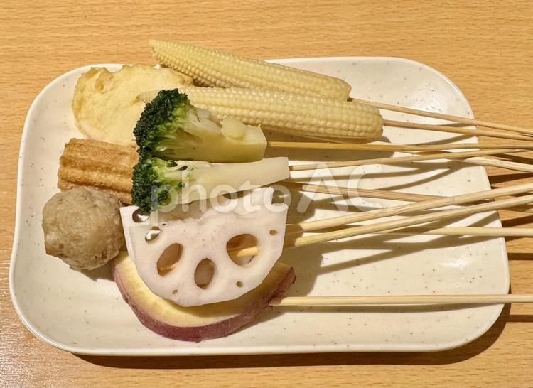 串揚げの具材7種 串揚げの具材,野菜,ブロッコリーの写真素材