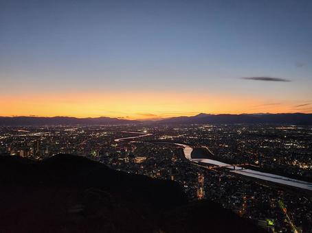 夕暮れ 夕暮れ,川,夕日の写真素材