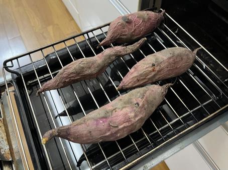 焼きいも 焼きいも,さつまいも,紅はるかの写真素材