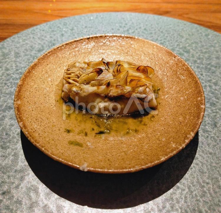 鯛の松笠焼き 鯛,松笠焼き,魚の写真素材