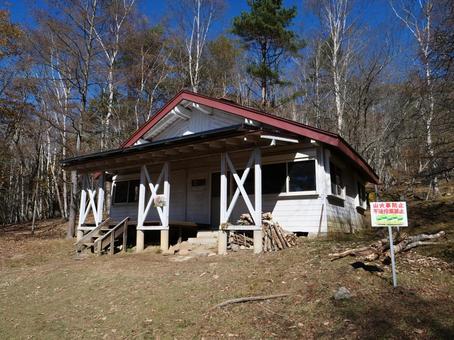 乾徳山 高原ヒュッテ 乾徳山 高原ヒュッテ 乾徳山,山梨市,奥秩父の写真素材