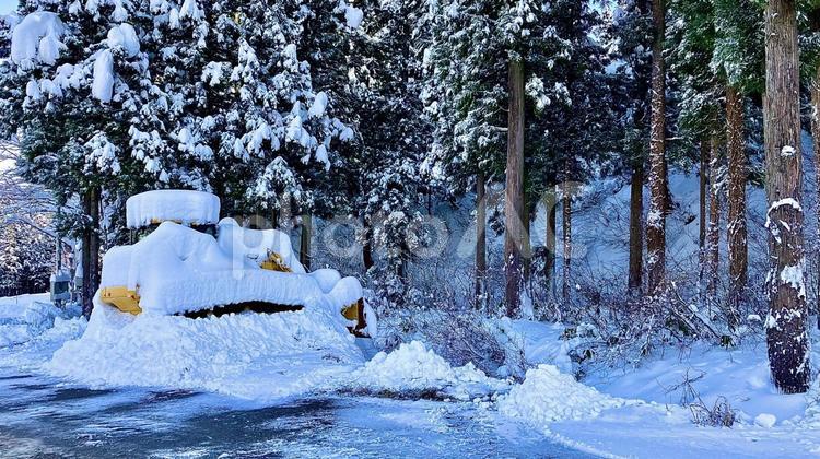 雪に埋もれた除雪車 除雪,除雪車,ショベルの写真素材