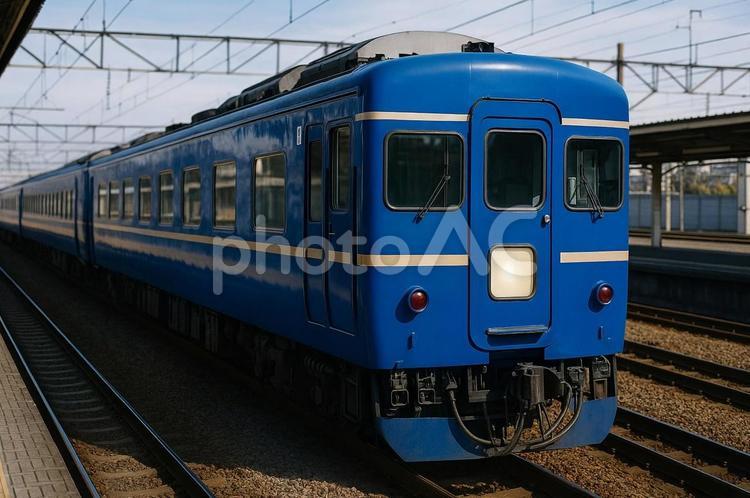 ブルートレインの停車風景・寝台特急・電車 ブルートレイン,寝台特急,電車の写真素材