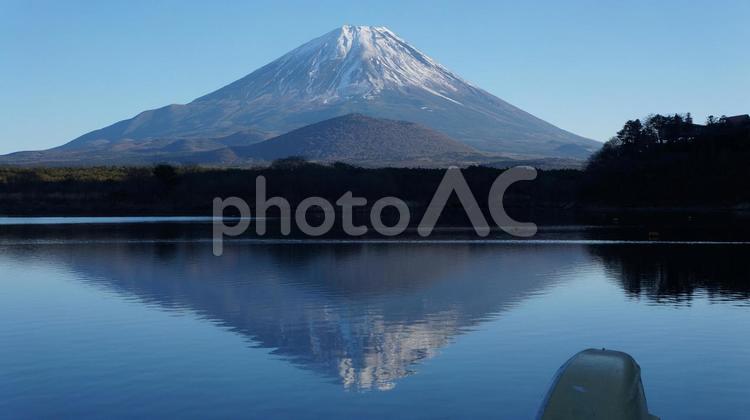 富士五湖からの鏡富士山 鏡富士,富士山,富士五湖の写真素材
