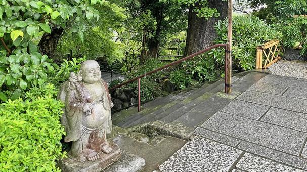 坂東33観音 04番 長谷寺 参道の布袋 坂東33観音 04番 長谷寺 参道の布袋 長谷寺,海光山,慈照院の写真素材