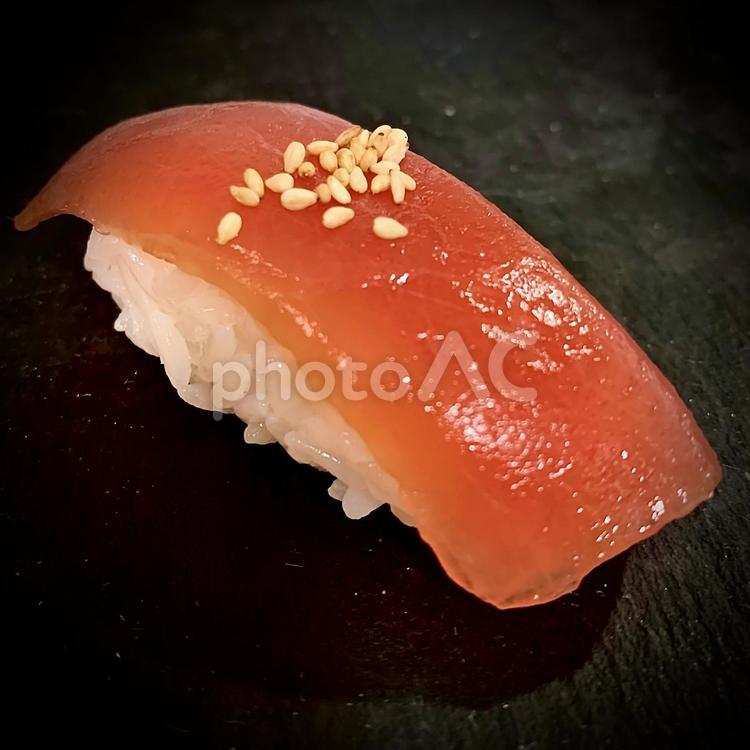 づけ鮪の握り寿司 旦那飯,男の料理,手料理の写真素材