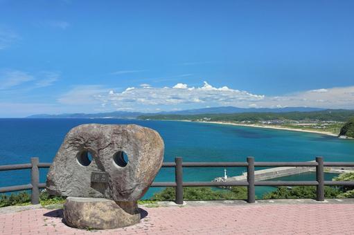 魚見台から望む夏の日本海 2 魚見台から望む夏の日本海 2 青,青空,景色の写真素材