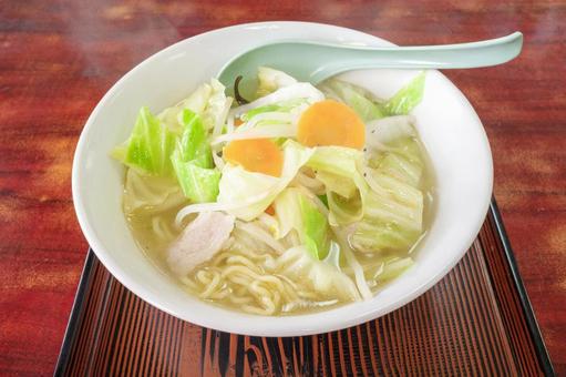 スープまで美味しいタンメン1 スープまで美味しいタンメン1 タンメン,町中華,麺類の写真素材