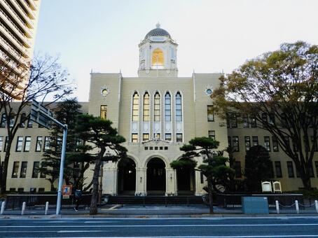 夕方の静岡市役所あおい塔 静岡市役所,静岡市,あおい塔の写真素材