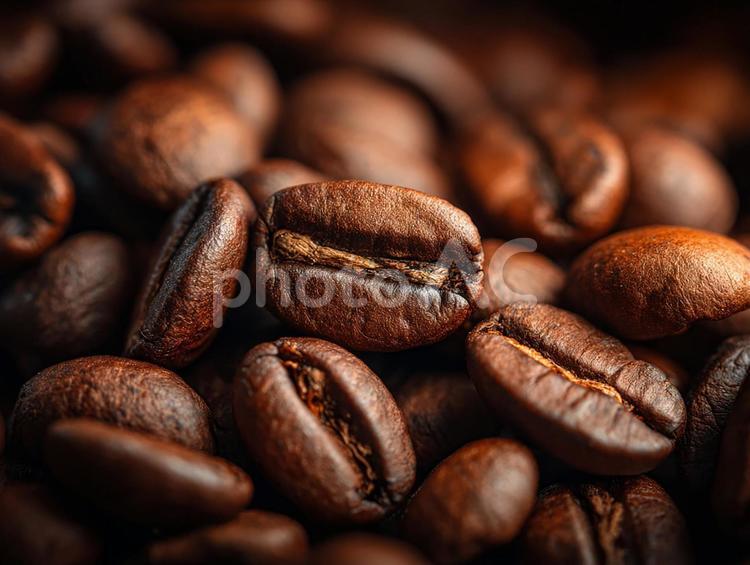 艶やかなコーヒー豆のクローズアップ コーヒー豆,焙煎,ローストの写真素材