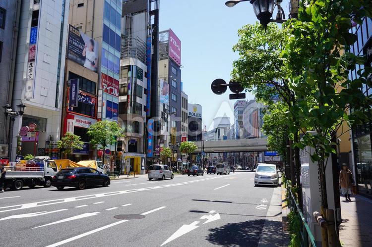 外苑東通り　奥に六本木交差点 六本木,六本木交差点,交差点の写真素材