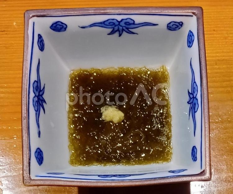 とても細いもずく酢 モズク,酢の物,細いの写真素材